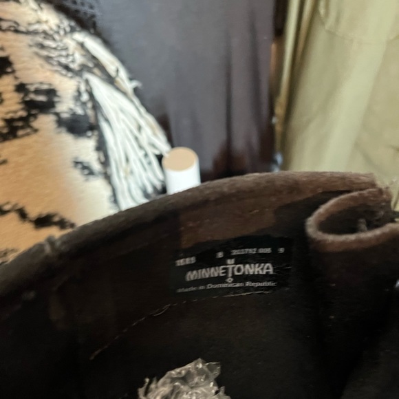 Minnetonka fringe boots black size 8 - Picture 5 of 6